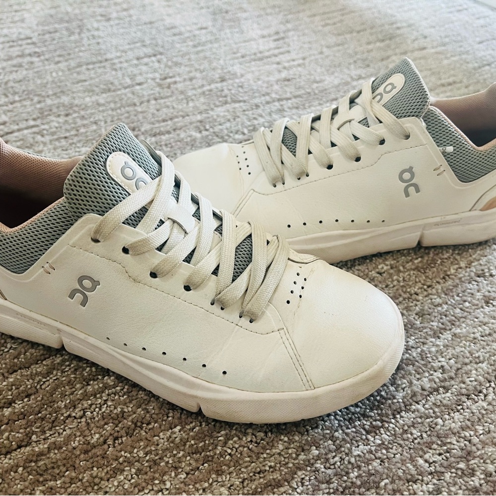On Roger Advantage - size 7